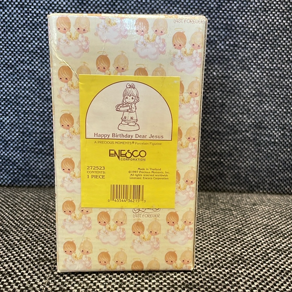 Precious Moments ’Happy Birthday Dear Jesus’ 5.5” with box Enesco